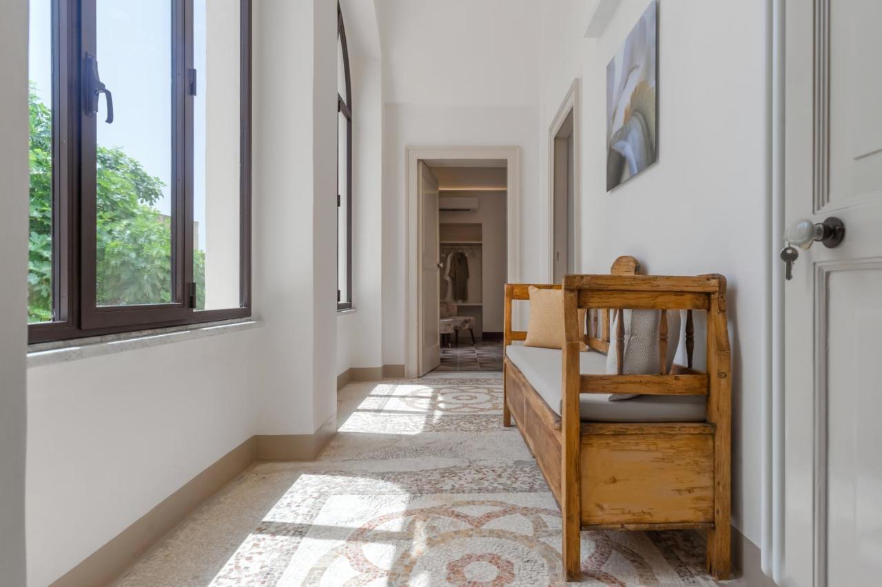 Palazzo Frangipane Bed & Breakfast Salve Bagian luar foto