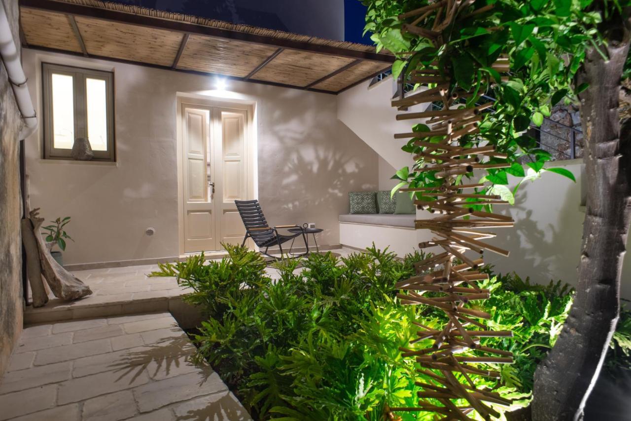Palazzo Frangipane Bed & Breakfast Salve Bagian luar foto