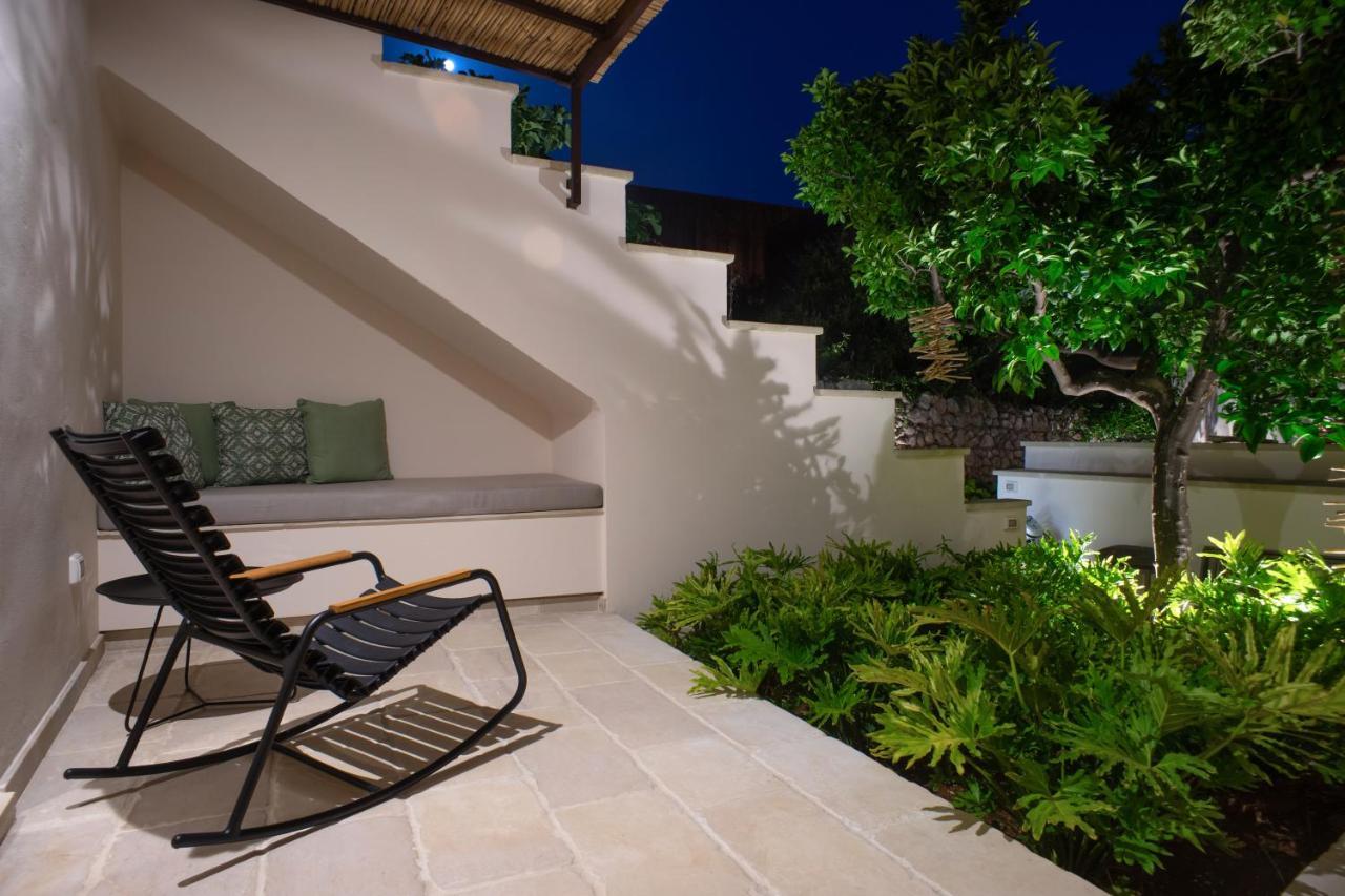 Palazzo Frangipane Bed & Breakfast Salve Bagian luar foto