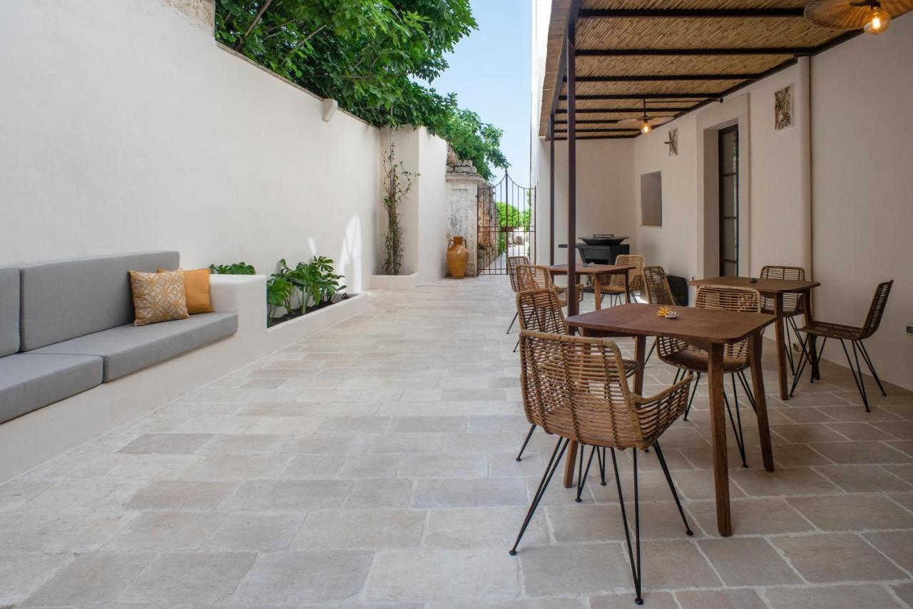 Palazzo Frangipane Bed & Breakfast Salve Bagian luar foto