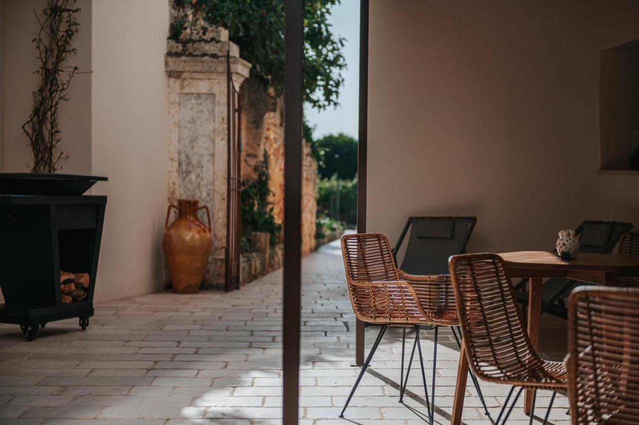 Palazzo Frangipane Bed & Breakfast Salve Bagian luar foto