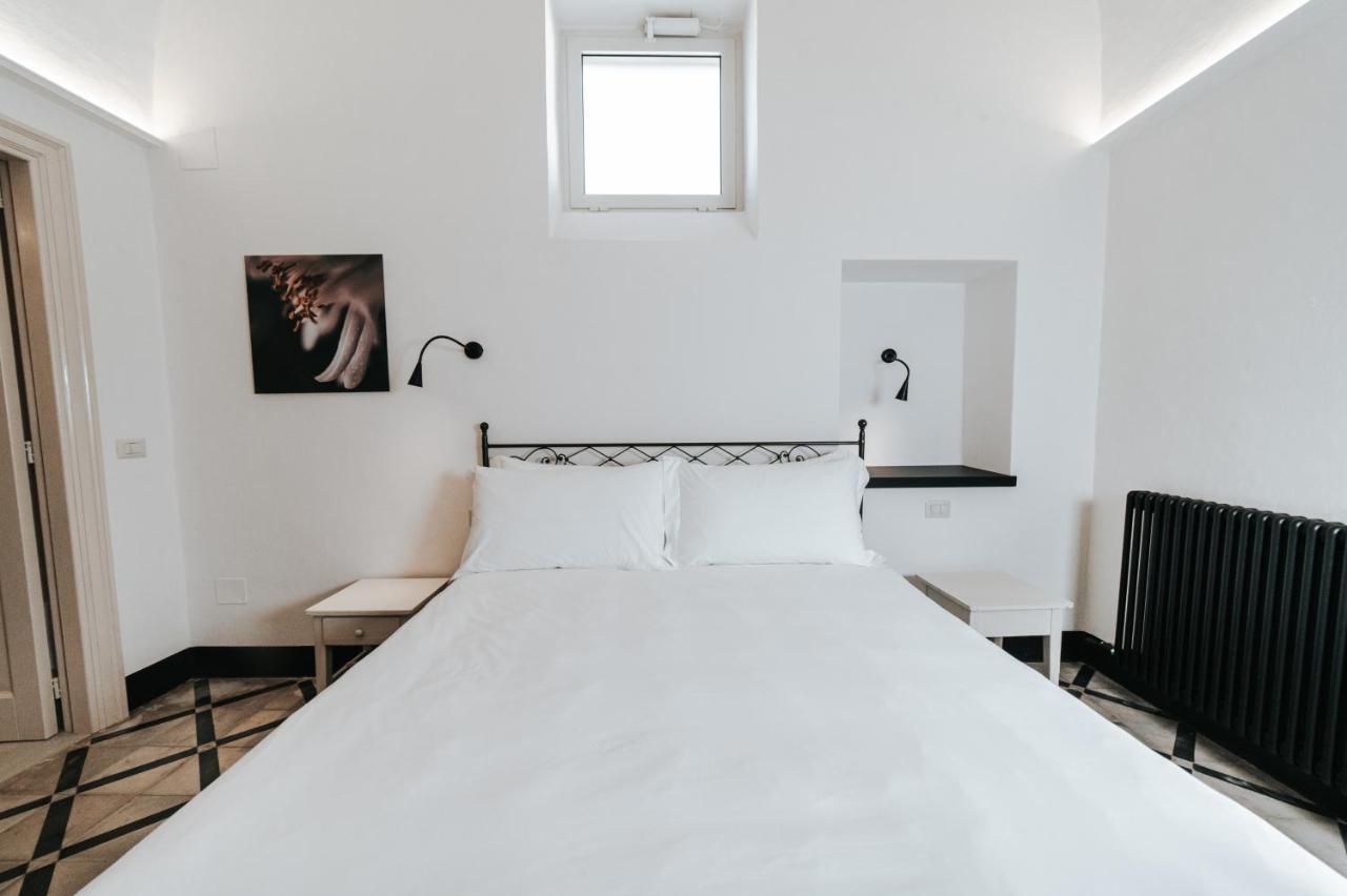 Palazzo Frangipane Bed & Breakfast Salve Bagian luar foto